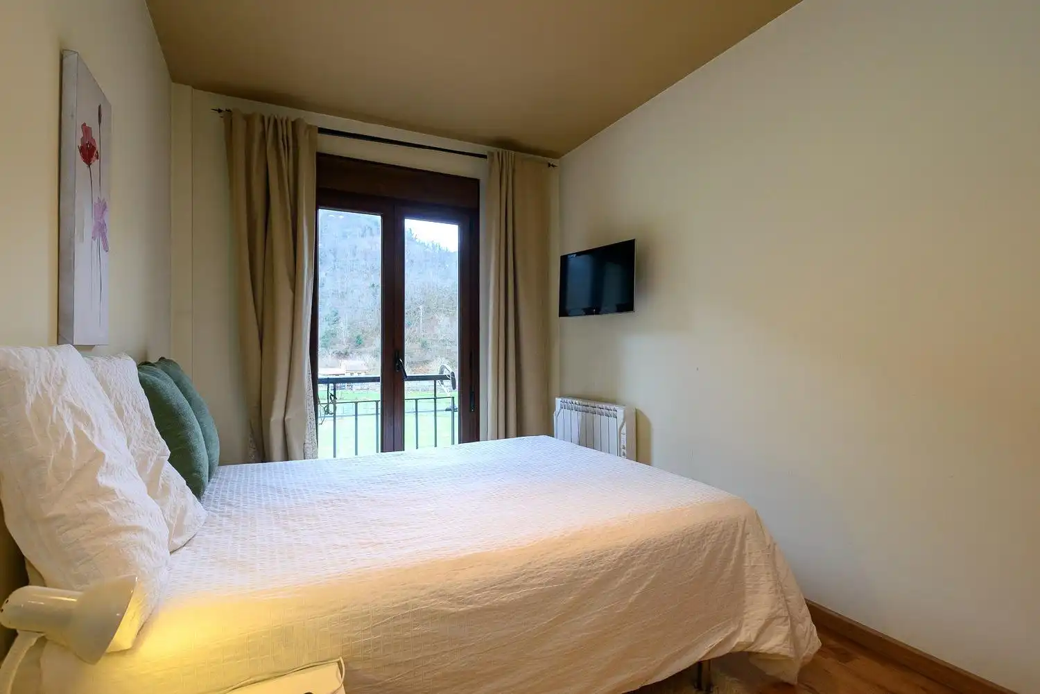 Habitación de Piso en venta en Aller con Calefacción, Trastero y Amueblado