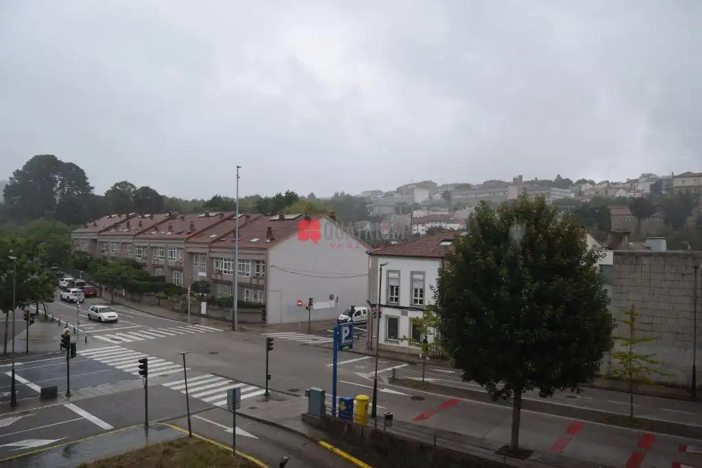 Exterior view of Office for rent in Santiago de Compostela   with Heating
