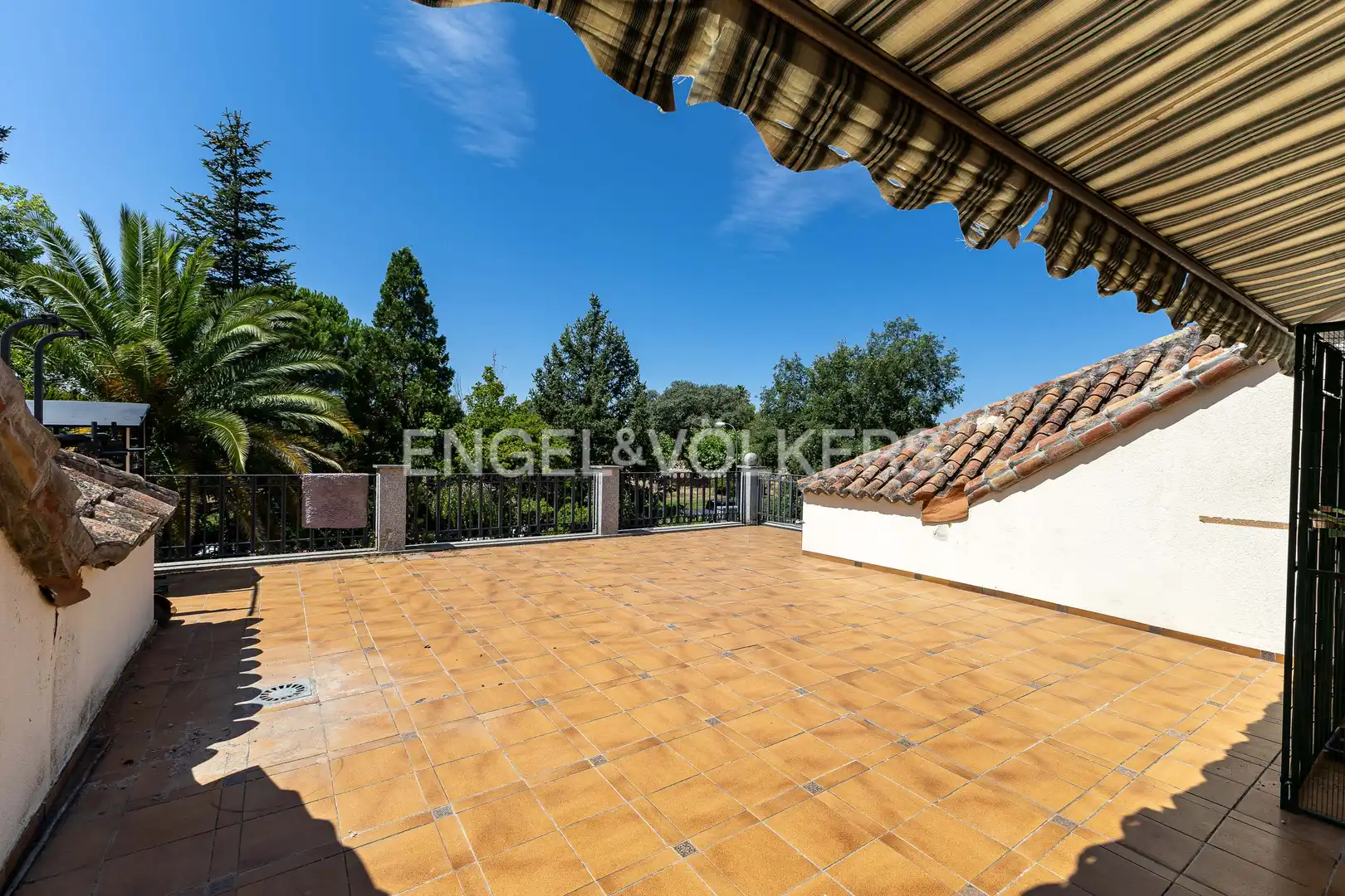 Terrassa de Finca rústica de lloguer en Pozuelo de Alarcón amb Calefacció, Jardí privat i Terrassa