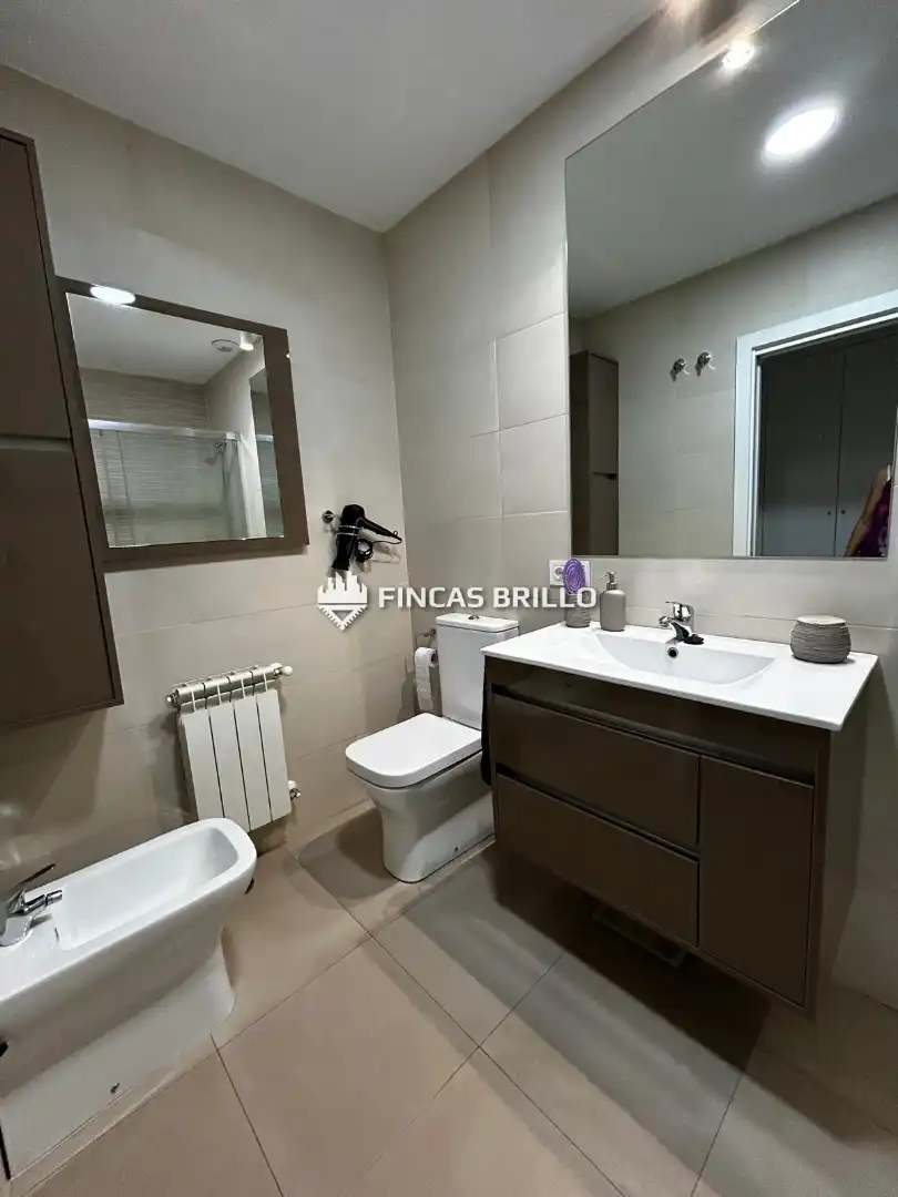 Badezimmer von Wohnung zum Verkauf in Cáceres mit Heizung, Terrasse und Abstellraum