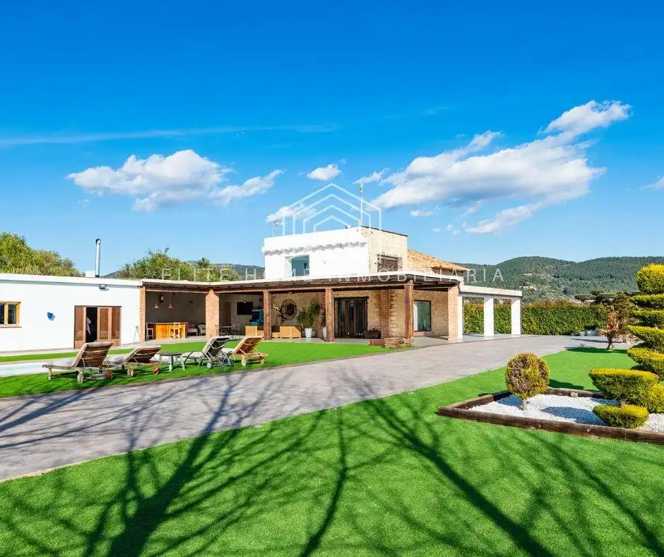 Exterior view of Houses for sale in Useras /  Les Useres  with Air Conditioner, Private garden and Terrace