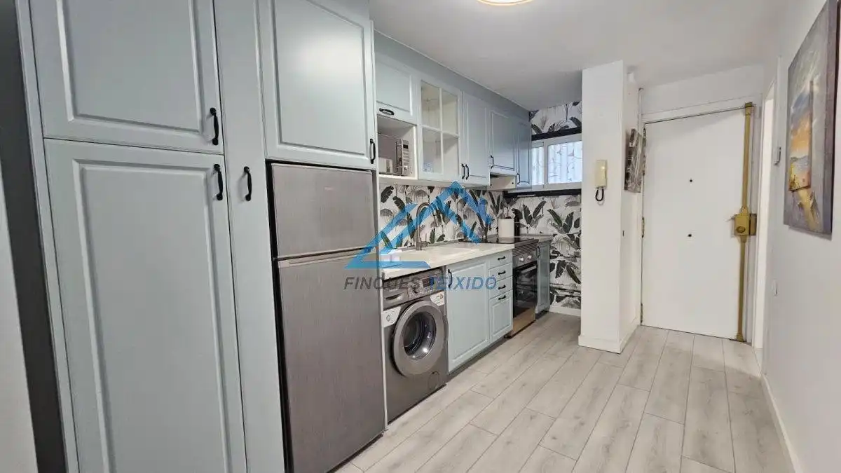 Apartament amb terrassa en venda a Paseo PAU CASALS