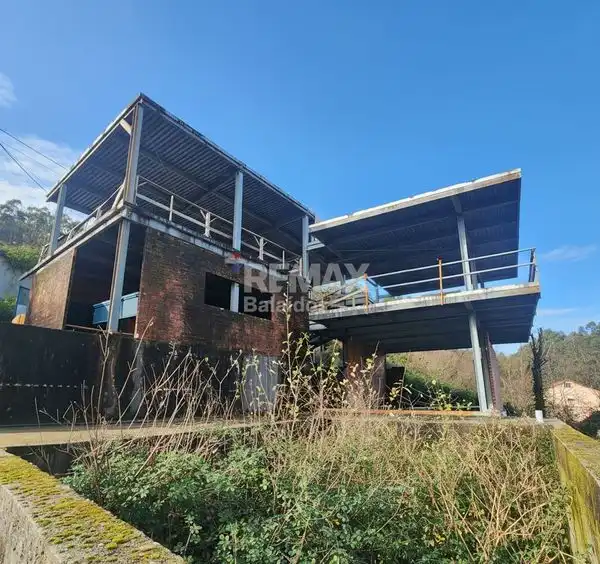 Vista exterior de Casa o xalet en venda en Vilaboa amb Jardí privat, Terrassa i Traster