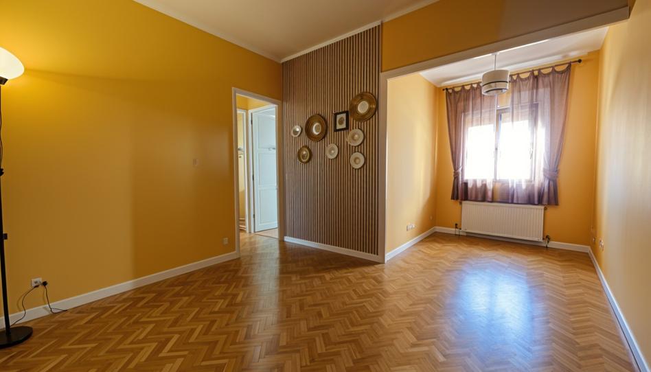 Photo 1 of Flat for sale in El Camp de l'Arpa del Clot, Barcelona