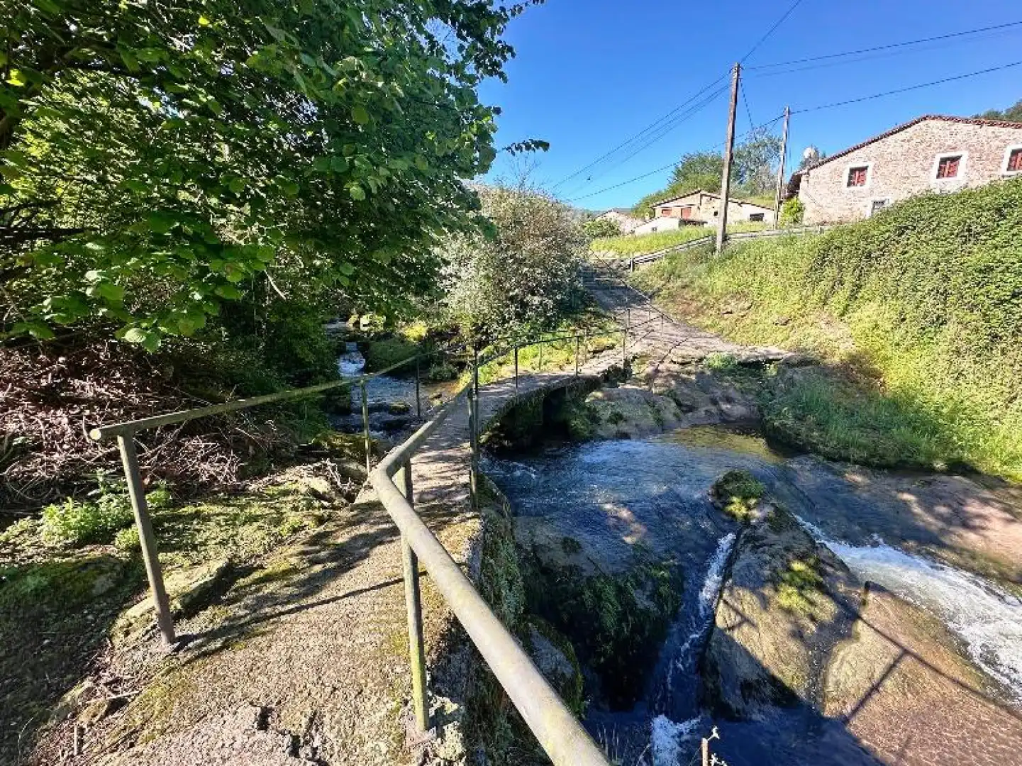 Vista exterior de Casa o chalet en venta en Valdáliga con Jardín privado