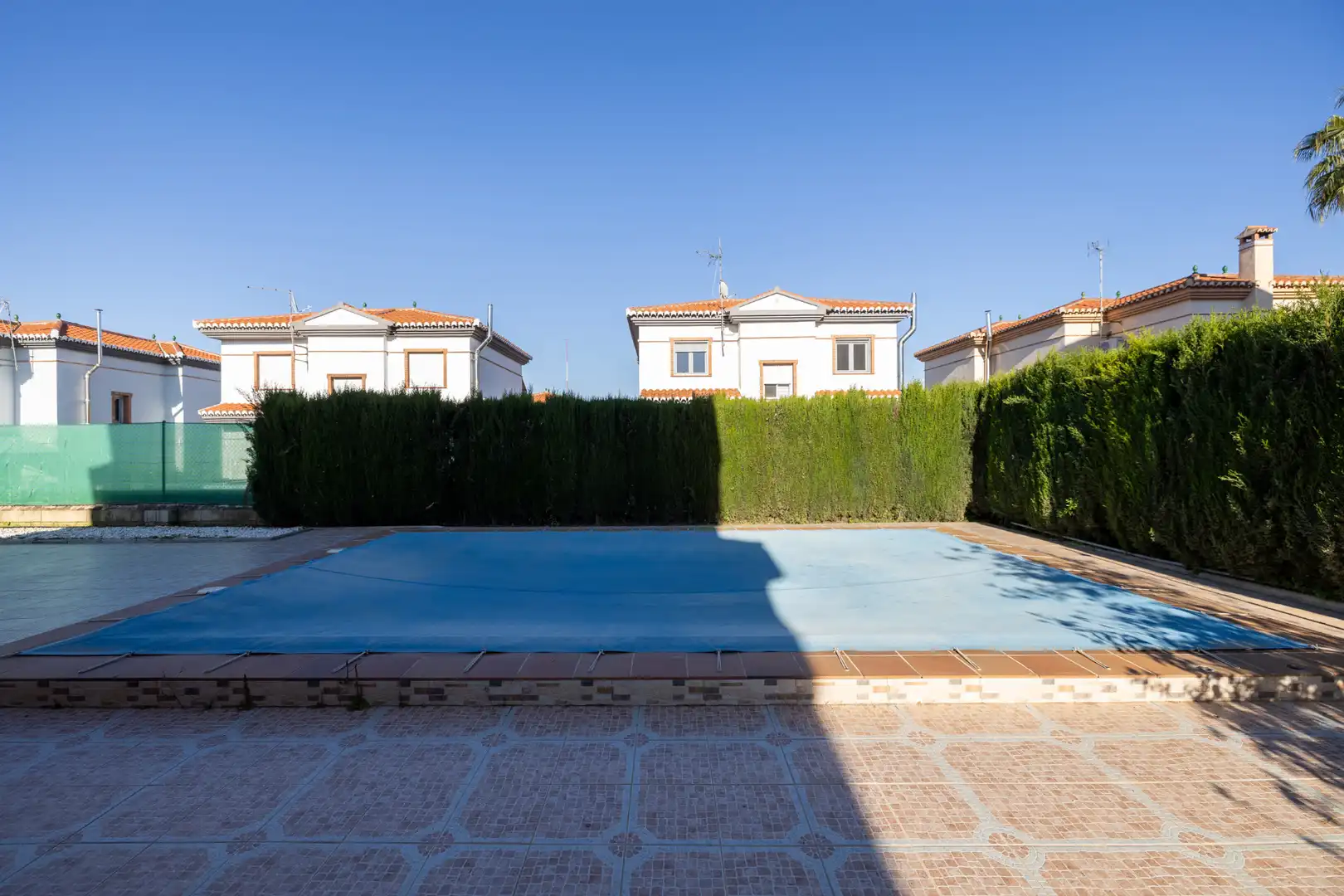 Piscina de Casa o xalet en venda en Cúllar Vega amb Aire condicionat, Calefacció i Terrassa