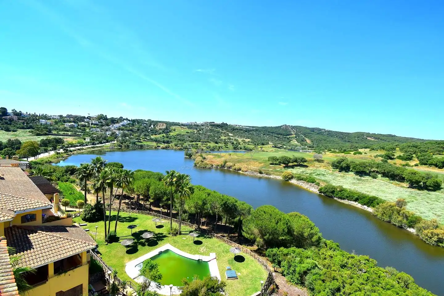 Jardí de Àtic en venda en Sotogrande amb Aire condicionat, Terrassa i Traster