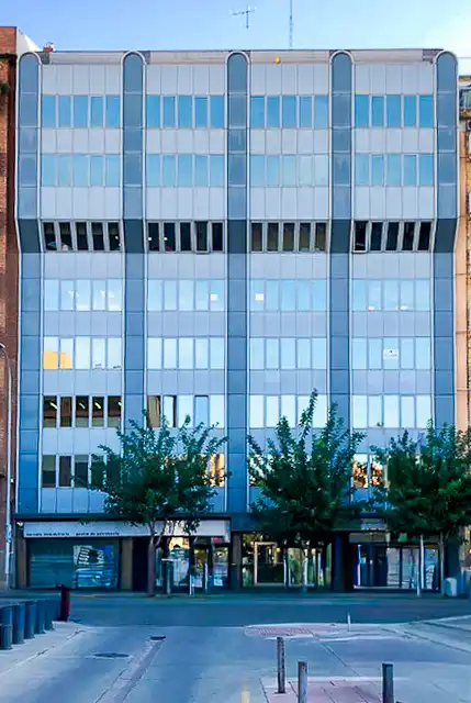 Vista exterior de Oficina de lloguer en Lleida amb Aire condicionat, Calefacció i Internet