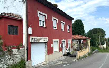 Exterior view of House or chalet for sale in Cudillero