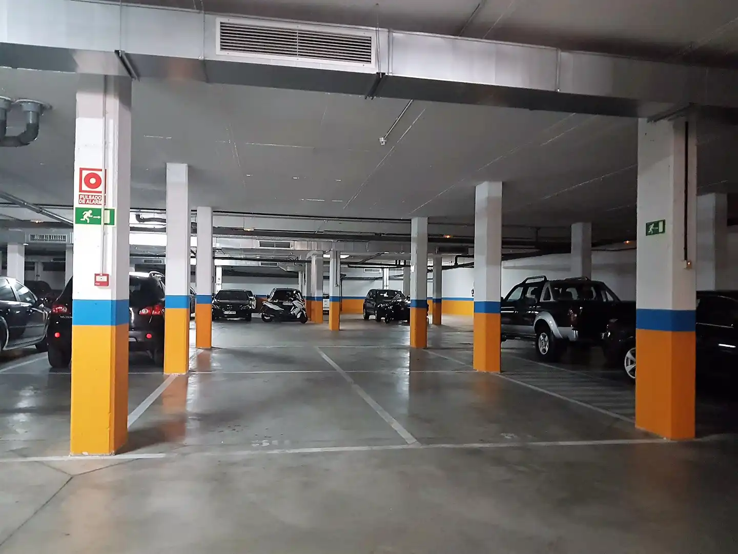 Parkplatz von Maisonette zum Verkauf in Alcorcón mit Klimaanlage, Terrasse und Abstellraum