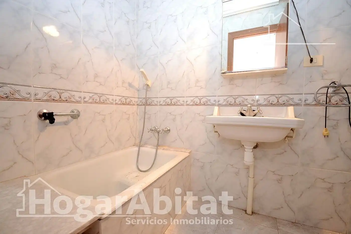 Bathroom of Houses for sale in Burriana / Borriana  with Terrace and Balcony