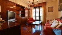 Living room of Flat for sale in Bilbao   with Terrace and Balcony