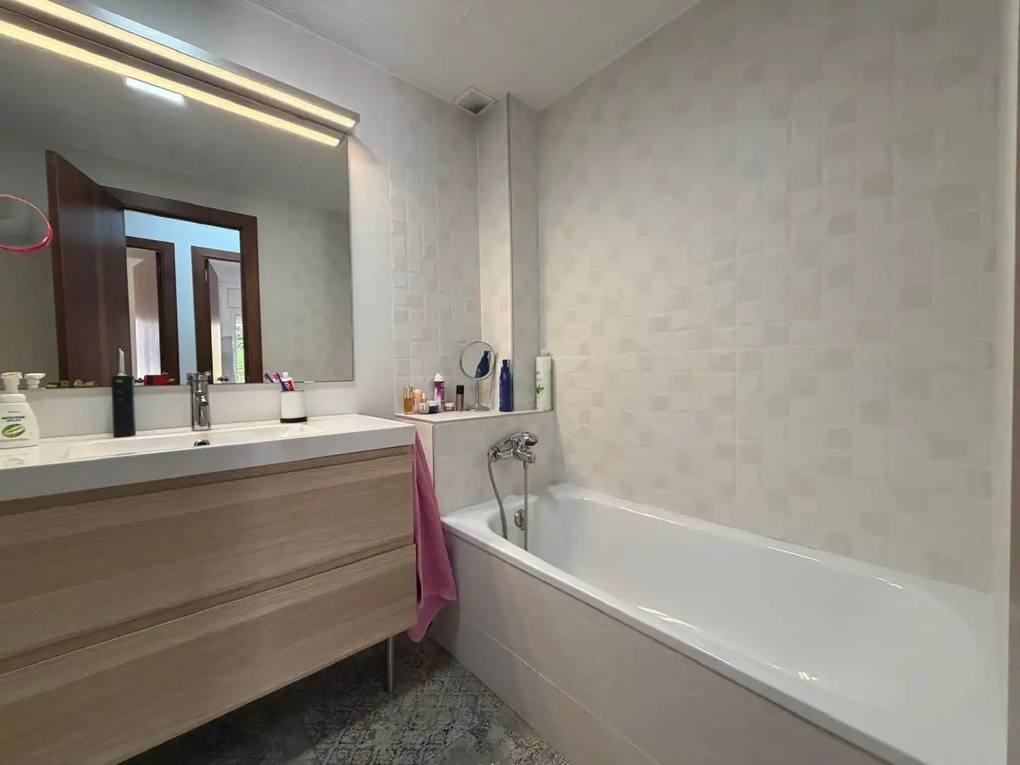 Baño de Piso en venta en Barberà del Vallès con Aire acondicionado, Calefacción y Terraza