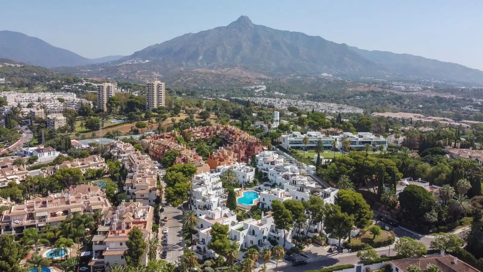Vivienda con piscina en venta en Urbanización la Alzambra 11, imagen 24