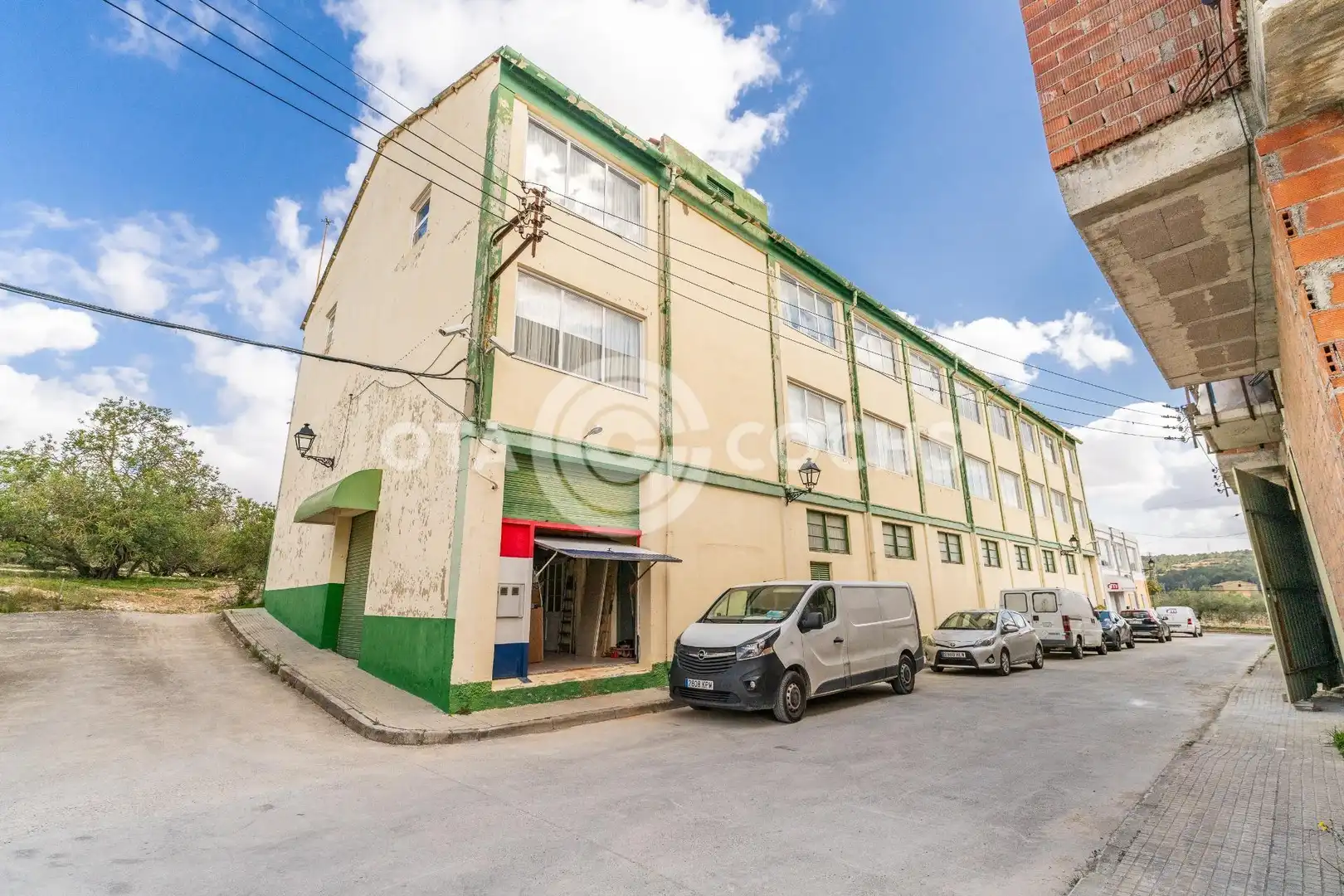 Exterior view of Industrial buildings for sale in Vallmoll