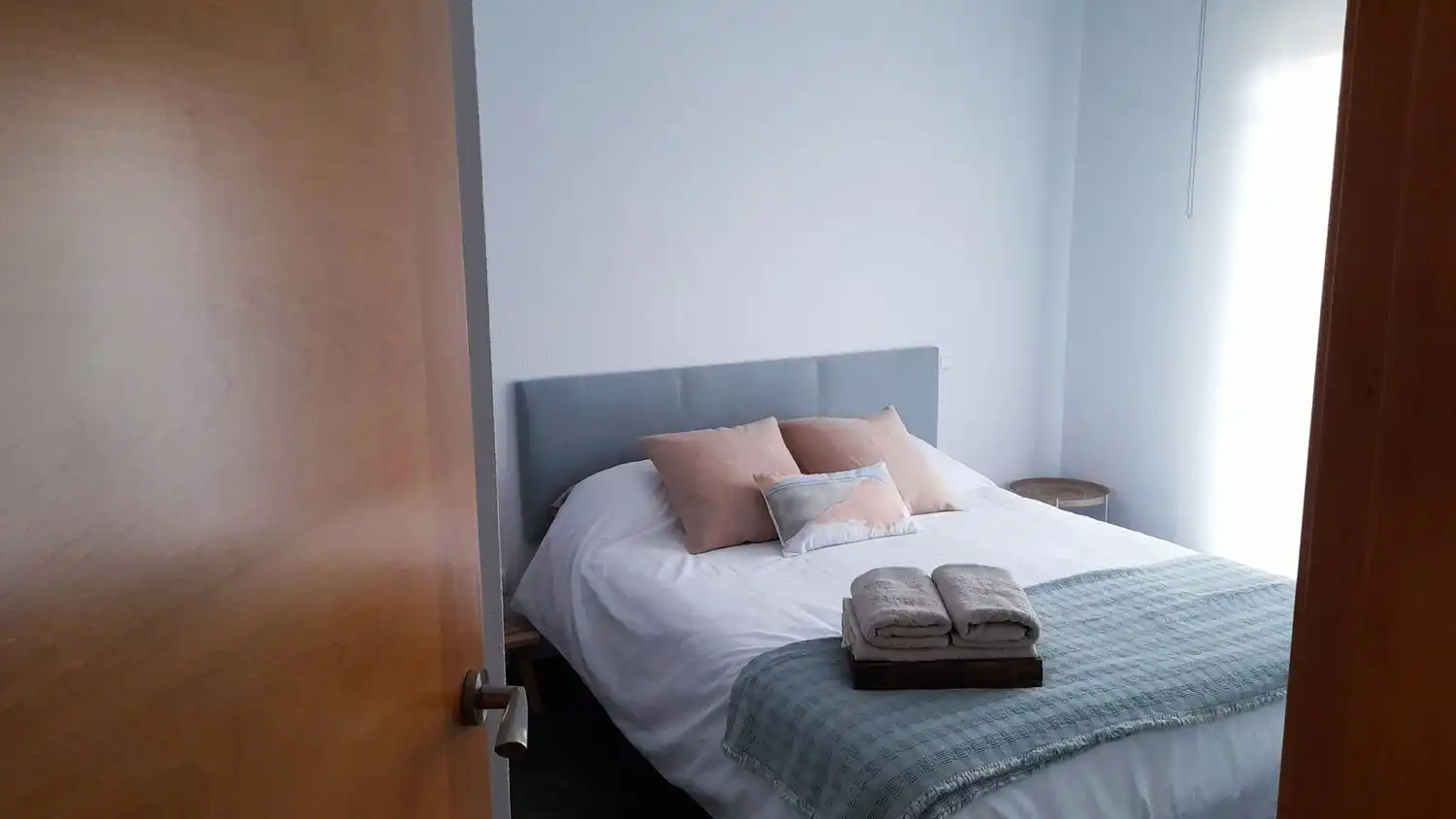 Habitación de Casa o chalet de alquiler en Miengo con Jardín privado, Terraza y Piscina comunitaria