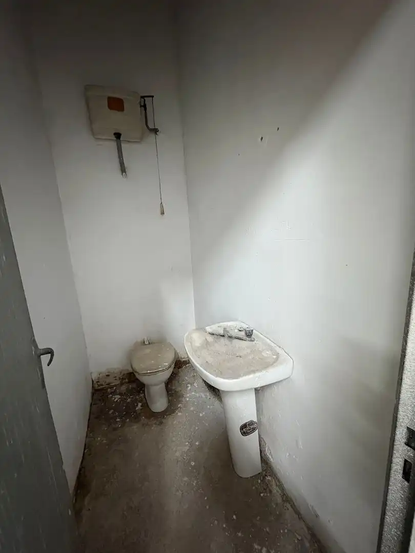 Baño de Local en venta en Badalona