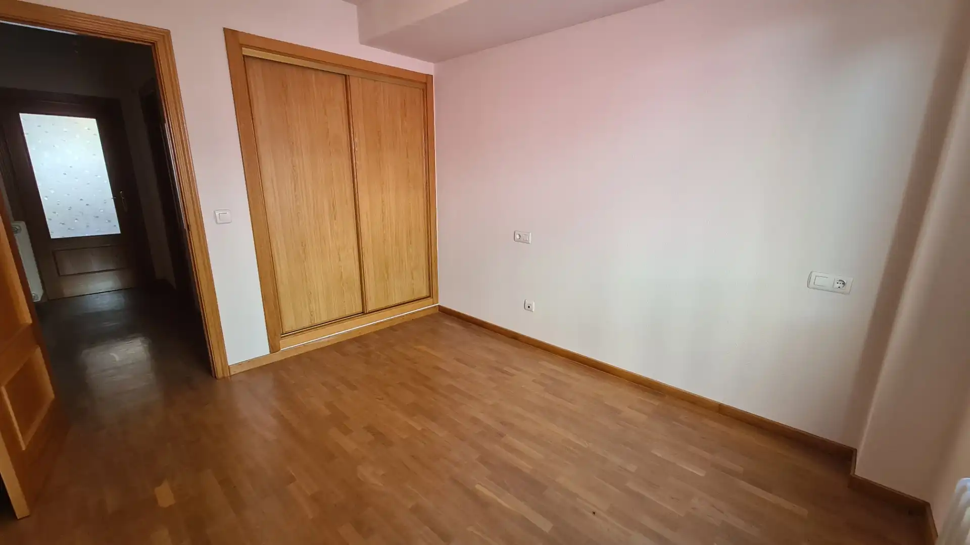 Bedroom of Apartments for sale in Zamora Capital   with Heating, Parquet flooring and Storage room