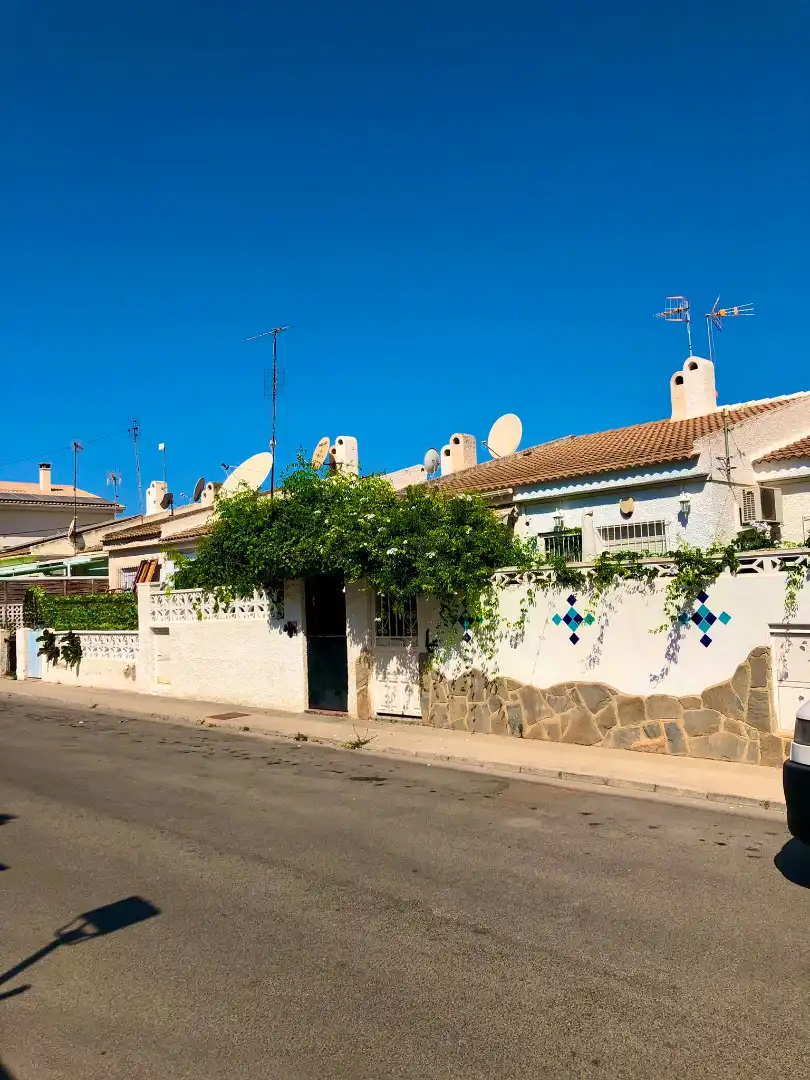 Reihenhaus mit Garten zum Verkauf in Carrer de Sella 10