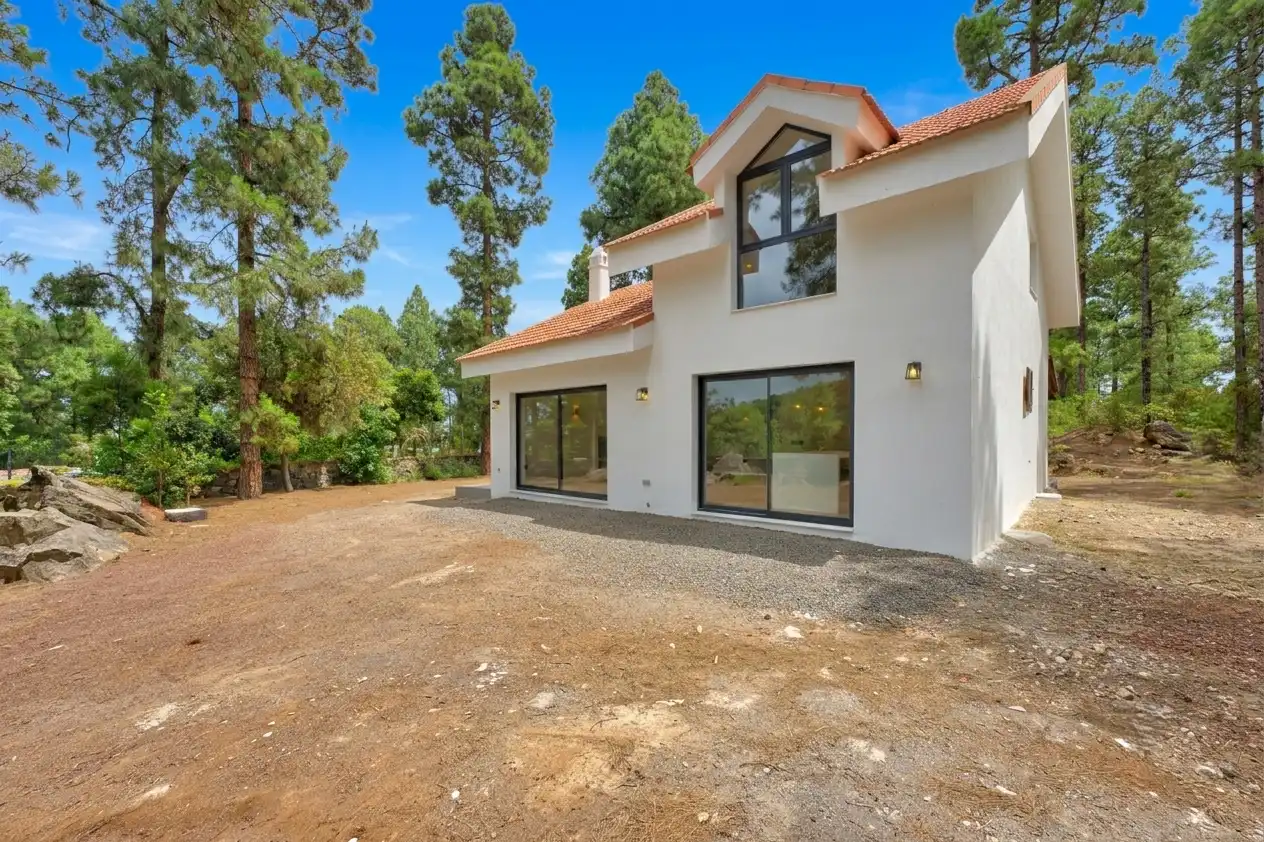 Casa o xalet en venda a La Vega - El Amparo - Cueva del Viento