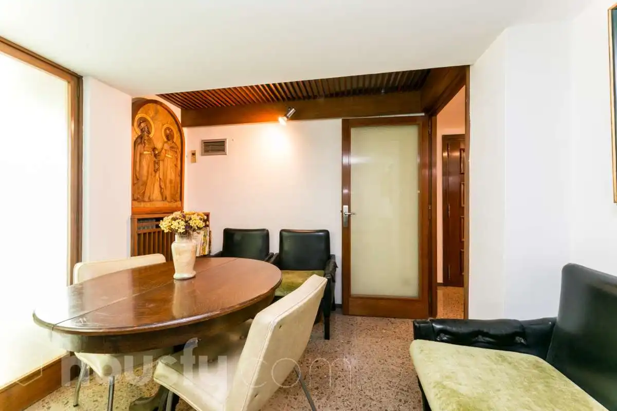 Piso en venta en Passeig del Comte d'Ègara, Barri del Centre