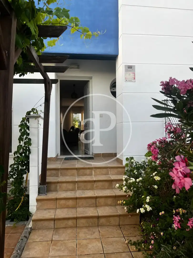 Attic for rent in Almenara  with Air Conditioner, Heating and Private garden