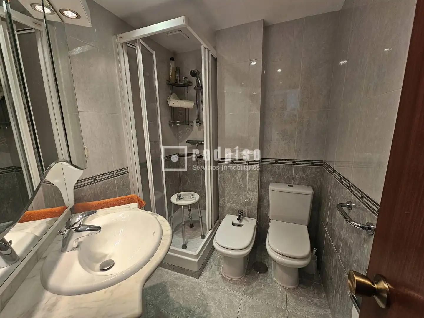 Baño de Piso en venta en Madrid con Calefacción, Parquet y Terraza