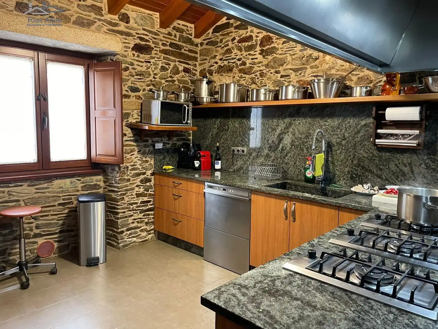 Cocina de Casa o chalet en venta en Ordes con Jardín privado y Trastero