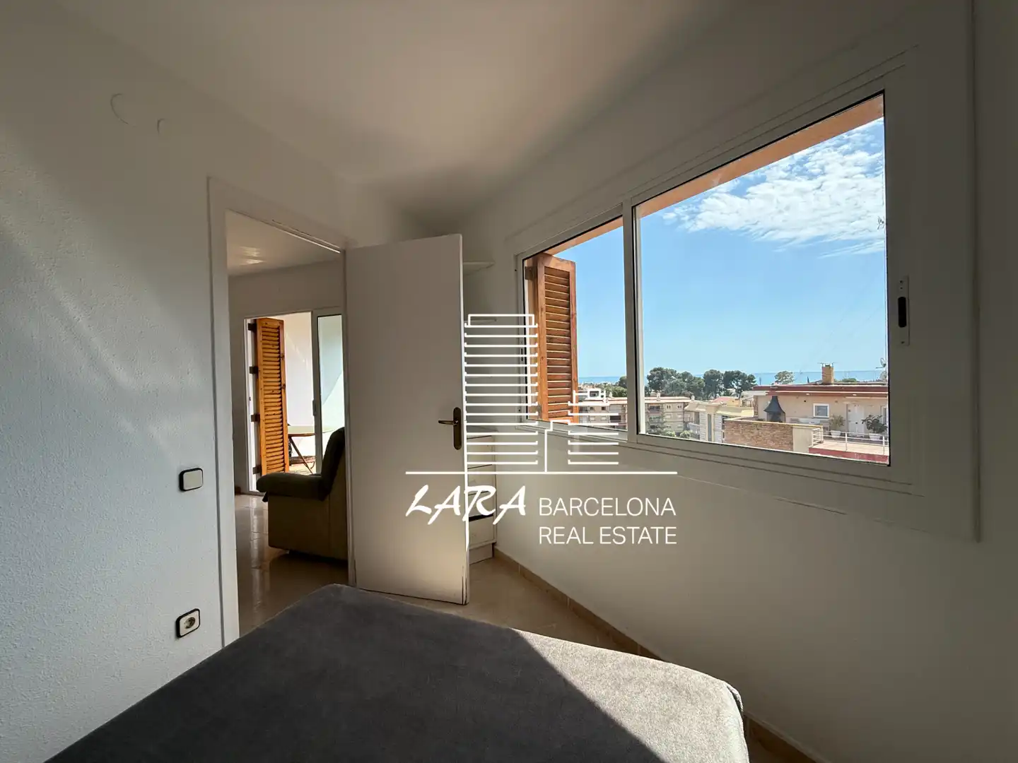 Vista exterior de Apartament en venda en Castelldefels amb Traster, Forn i Rentadora