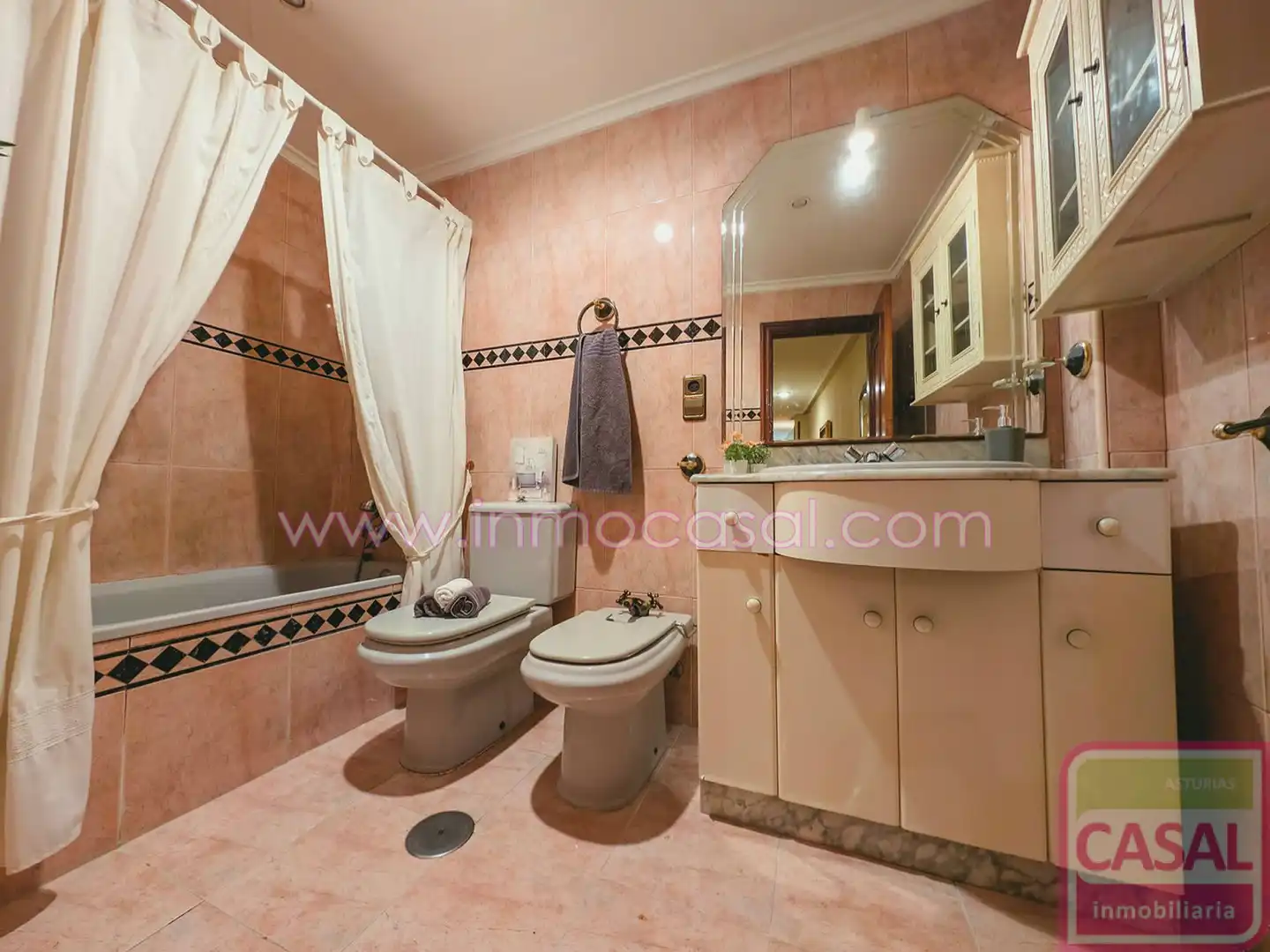 Badezimmer von Wohnung zum Verkauf in Mieres (Asturias) mit Heizung, Abstellraum und Möbliert