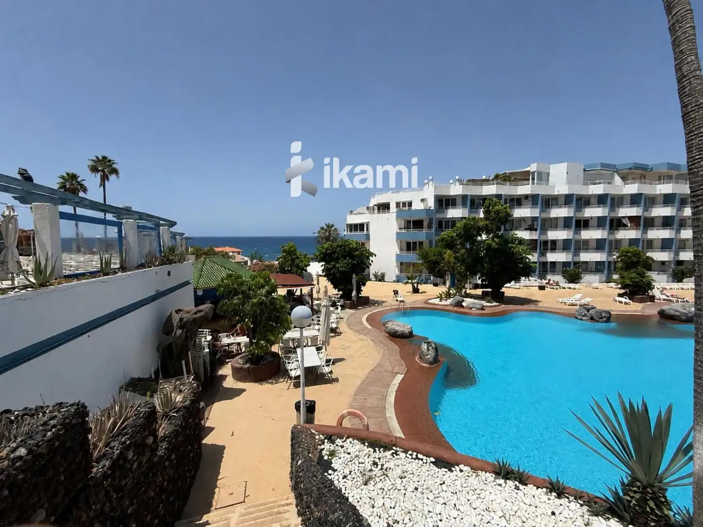 Piso en venta en San Miguel de Abona con Terraza, Piscina y Amueblado