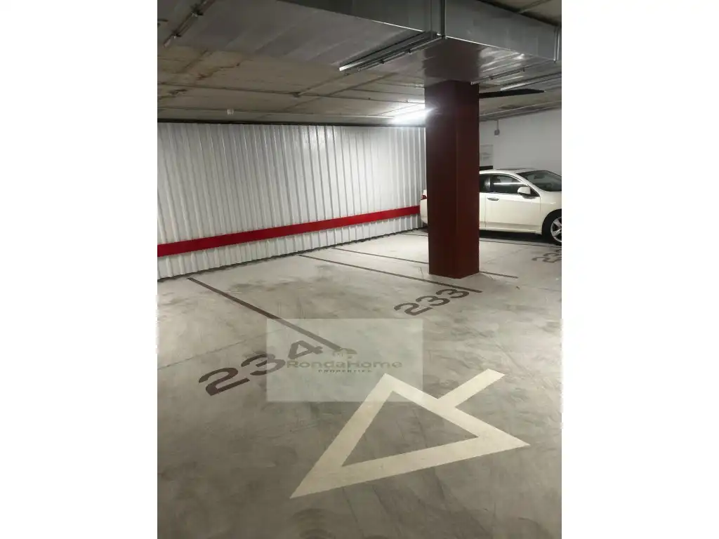 Wohnung zur Miete in Calle Emilio Prados, Los Rios