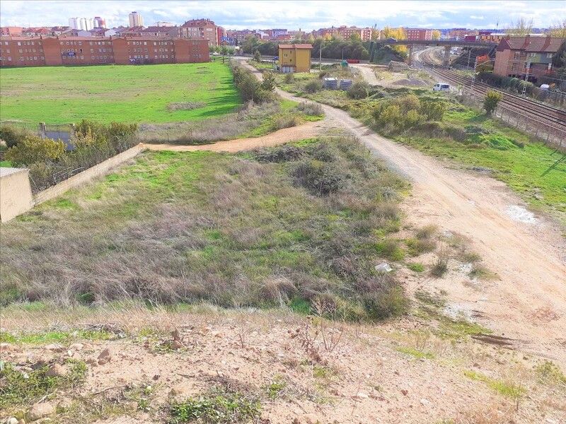 Residencial en venda a S Andres-Tc, San Andrés del Rabanedo pueblo
