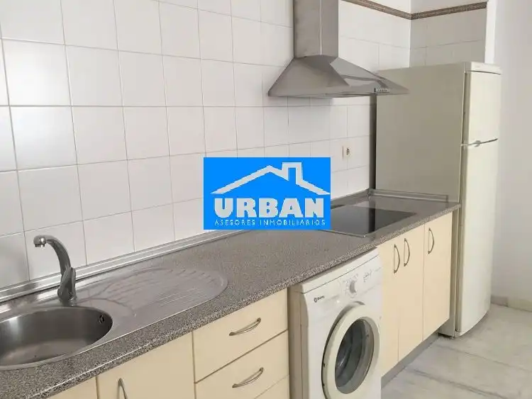 Wohnungen zur Miete in Avenida Alcalde Luis Uruñuela, Urbadiez - Entrepuentes