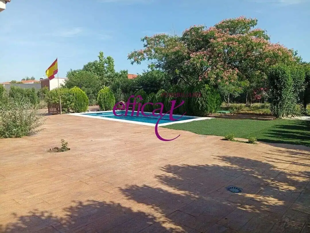 Casa o xalet en venda a Lucillos