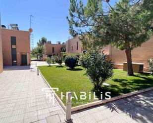Jardí de Casa o xalet de lloguer en Bargas amb Calefacció, Jardí privat i Moblat