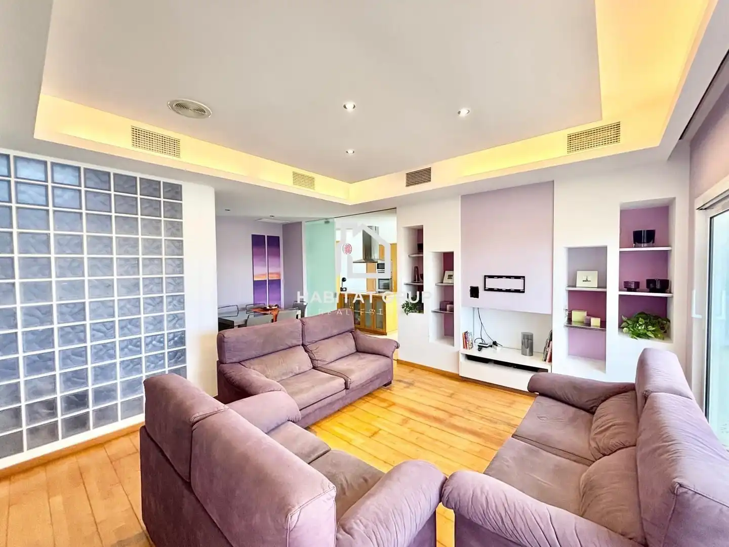 Sala d'estar de Casa o xalet en venda en Ciutadella de Menorca amb Aire condicionat, Jardí privat i Terrassa