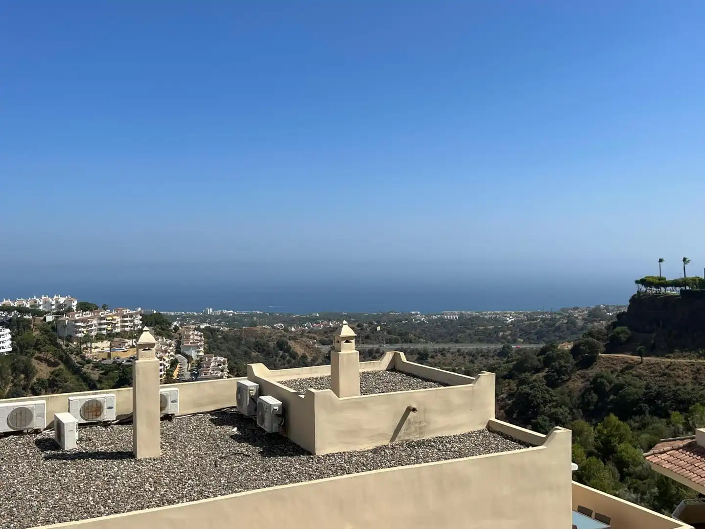 Apartamento con piscina en venta en Calahonda, imagen 18