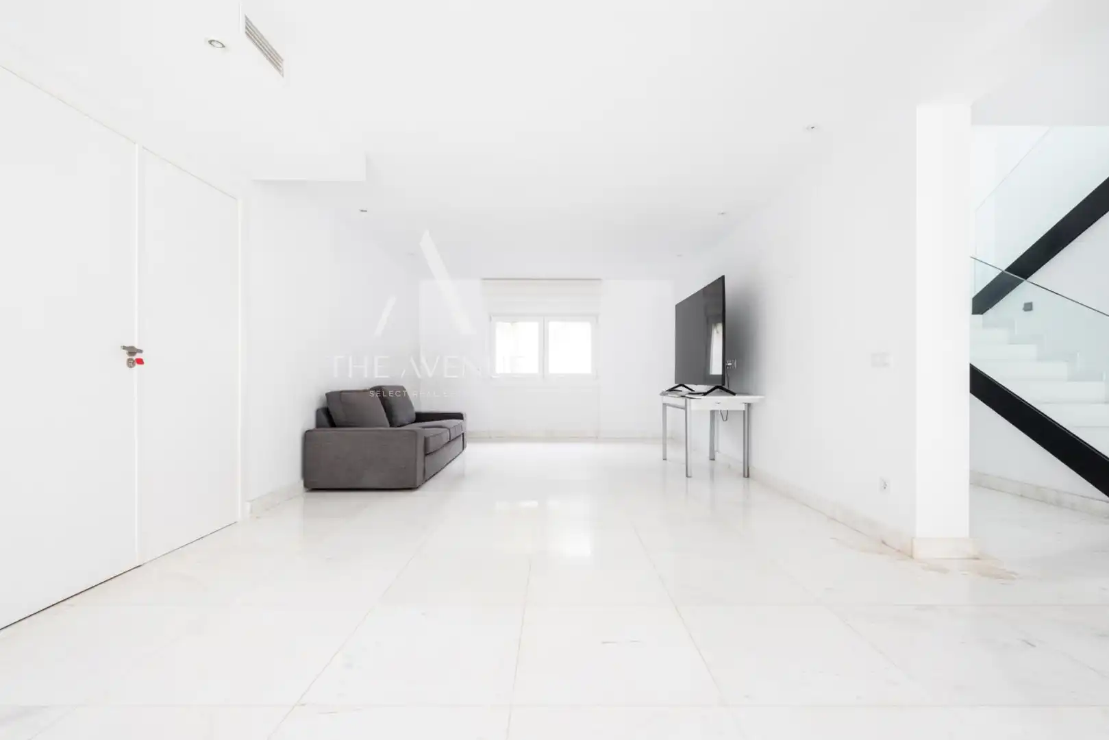 Sala d'estar de Casa o xalet en venda en La Moraleja amb Aire condicionat, Calefacció i Jardí privat