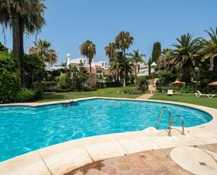 Casa adosada en venda a Bahía de Marbella