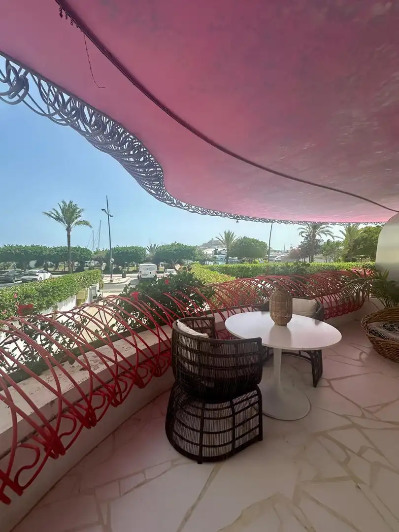 Appartement compact avec terrasse à vendre à Paseo juan carlos 1
