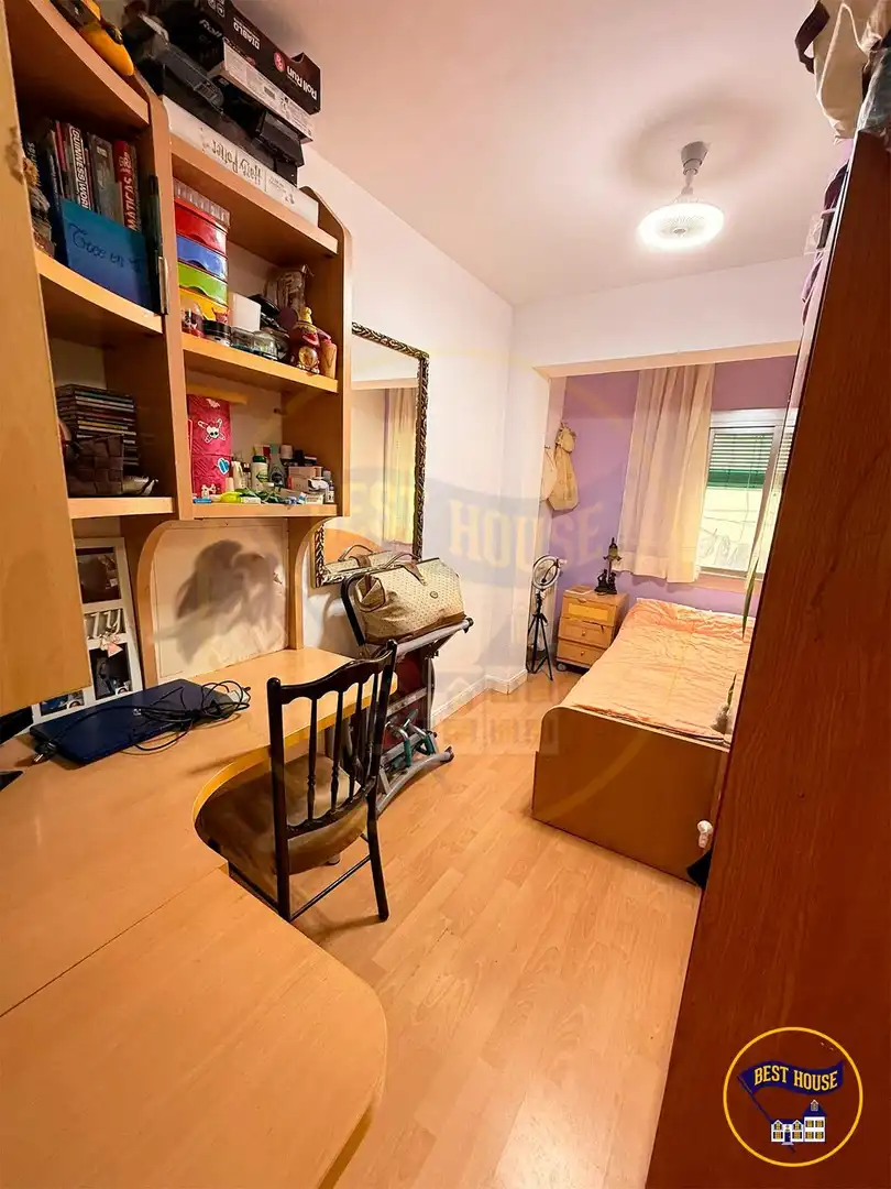 Piso en venta en RAMON Y CAJAL, Centro