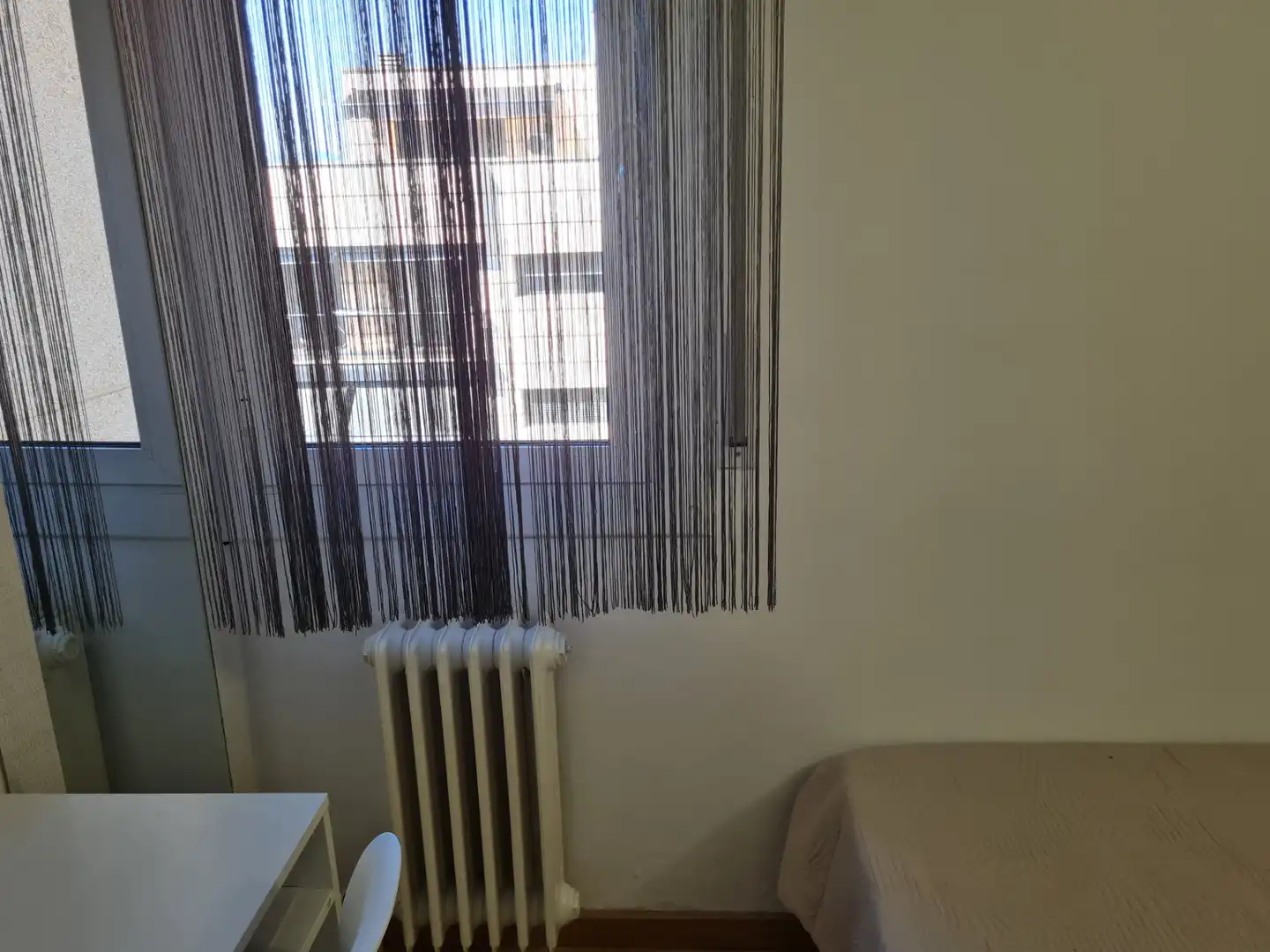 Habitación de Piso de alquiler en Girona con Calefacción, Parquet y Amueblado