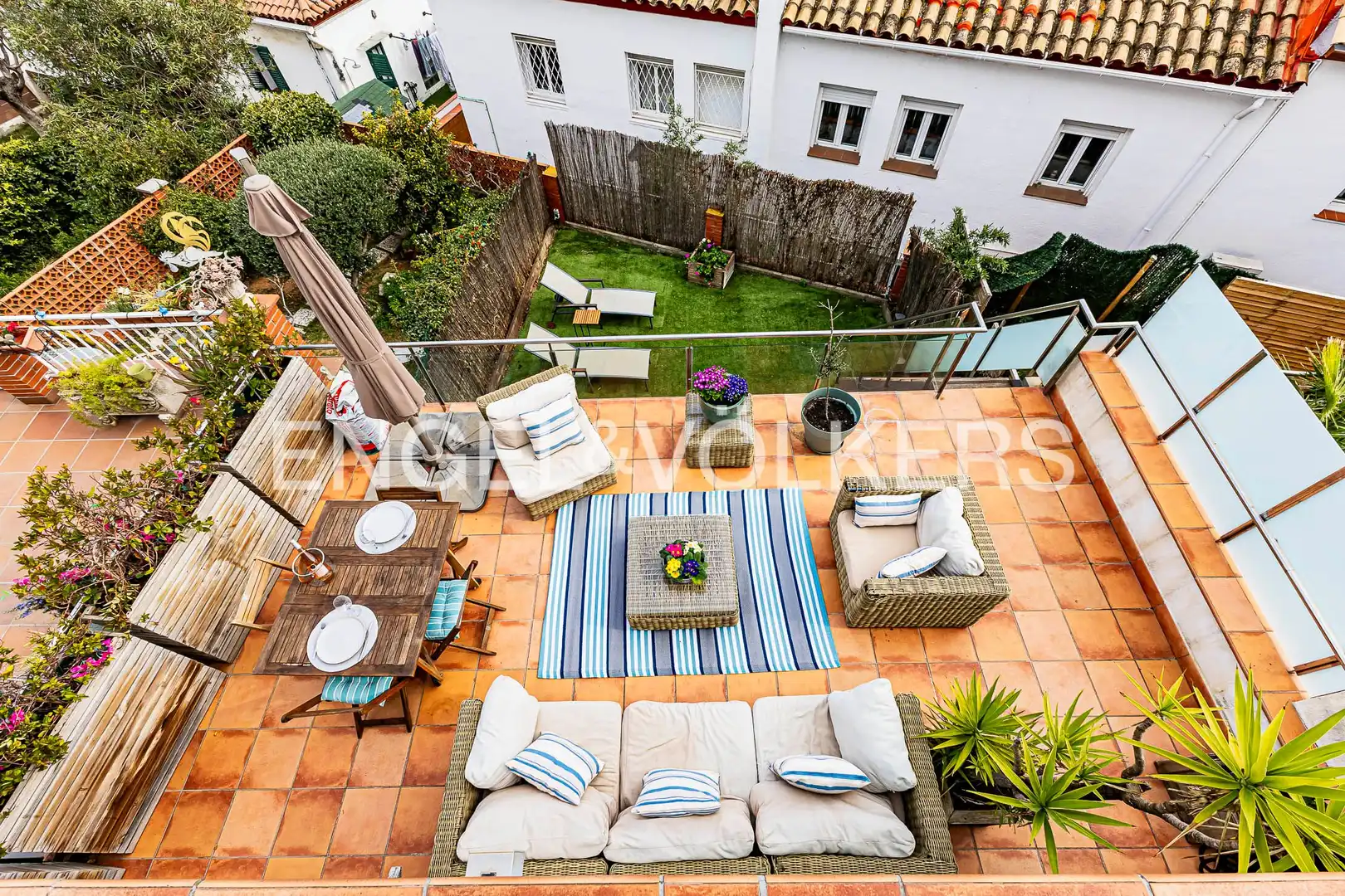Terrassa de Casa adosada en venda en Barcelona amb Aire condicionat, Calefacció i Jardí privat