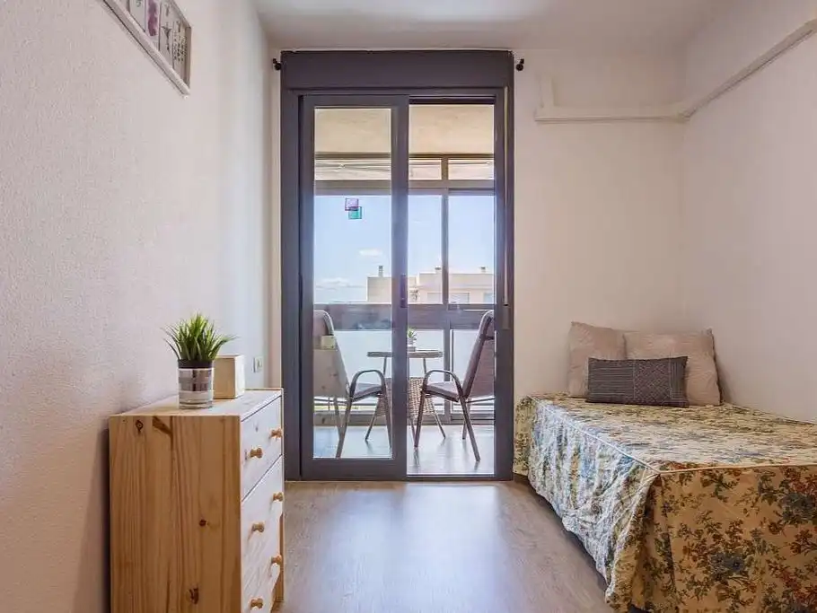 Terraza de Apartamento para compartir en Irun  con Aire acondicionado, Parquet y Amueblado