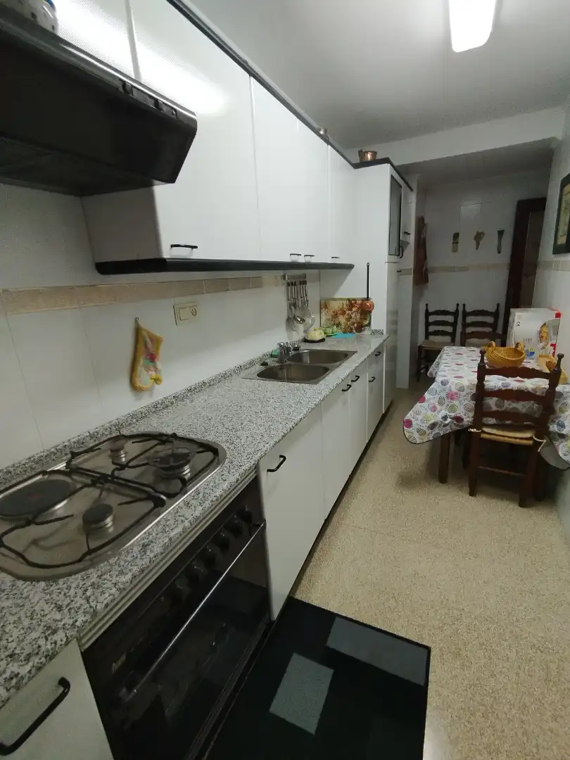 Cocina de Dúplex en venta en Fraga con Terraza, Amueblado y Horno