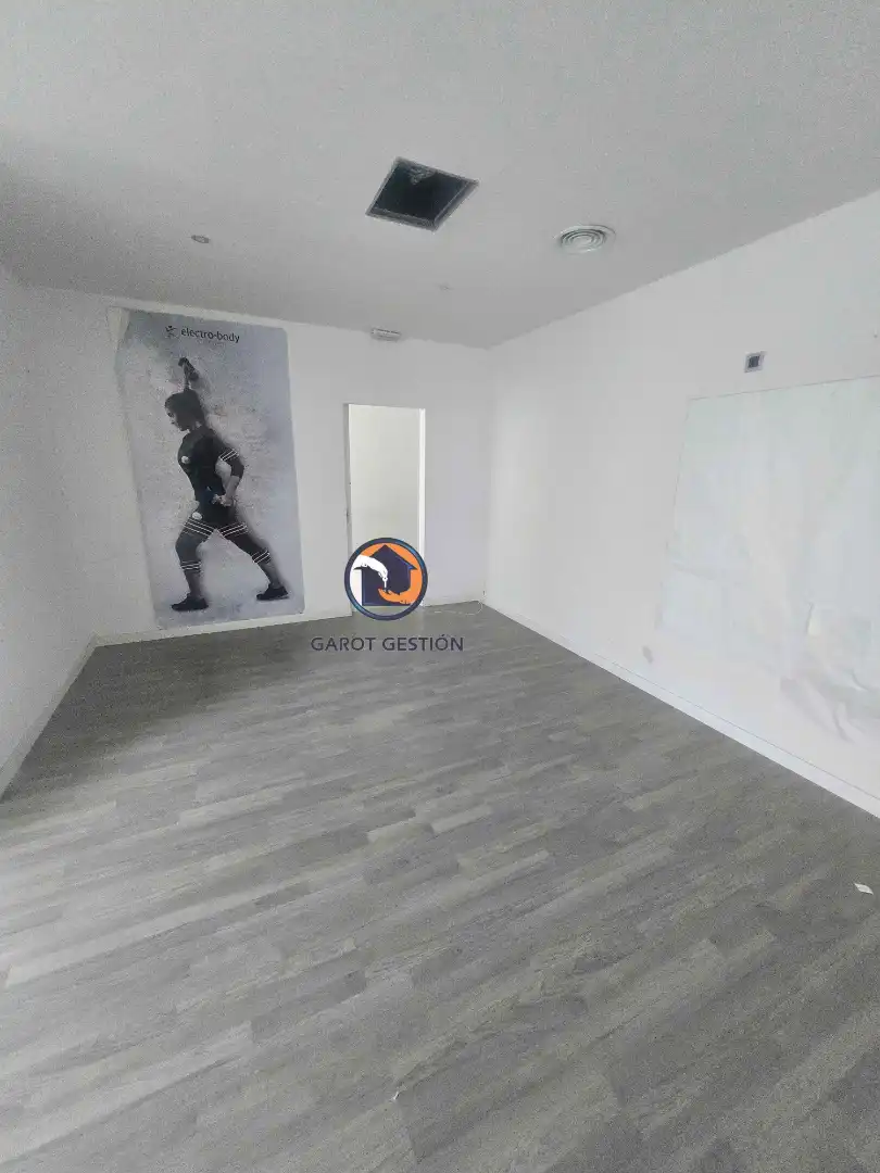 Local en venda en Alcorcón amb Aire condicionat, Calefacció i Parquet