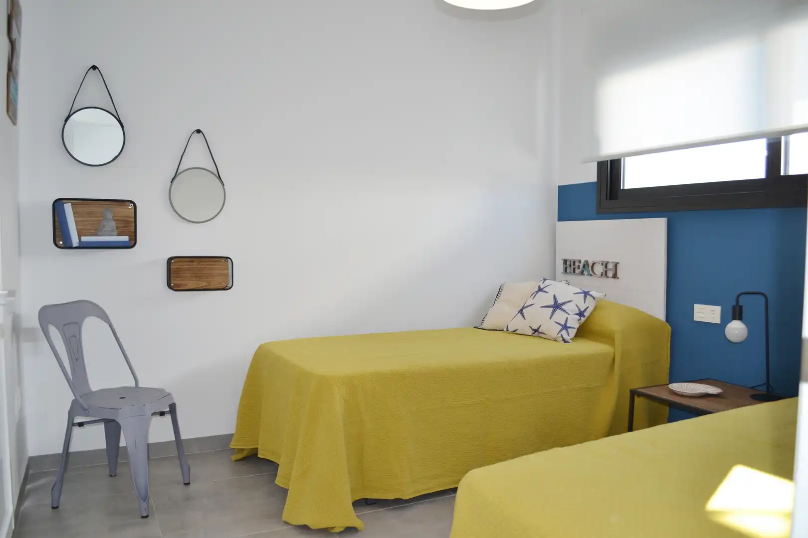 Habitación de Casa adosada en venta en Conil de la Frontera con Aire acondicionado, Terraza y Piscina
