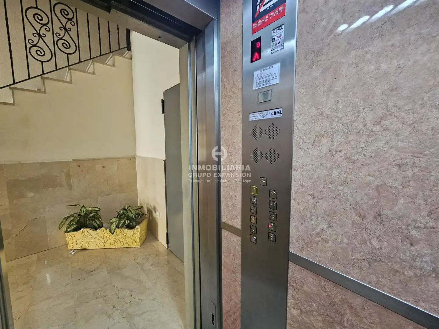 Parkplatz von Wohnung zum Verkauf in Aspe mit Abstellraum, Balkon und Gemeinschaftspool