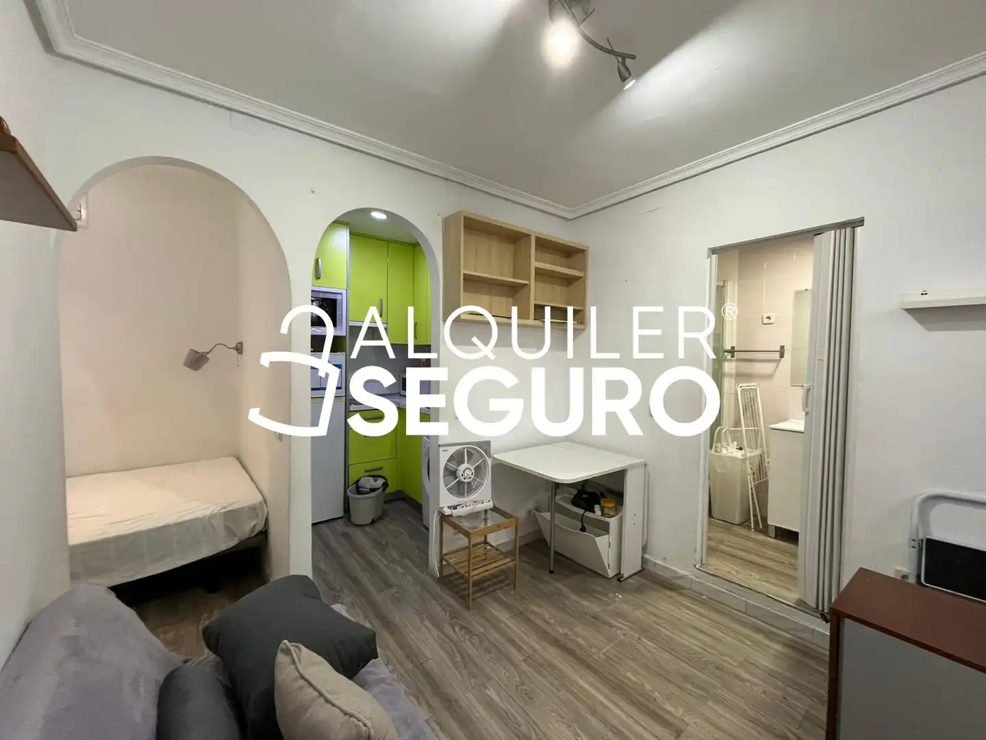Schlafzimmer von Wohnung zur Miete in Madrid mit Möbliert